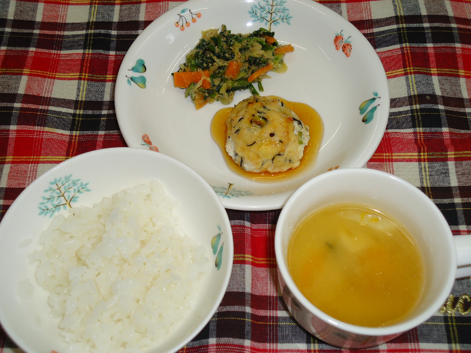 ８月２９日　給食とおやつ♪