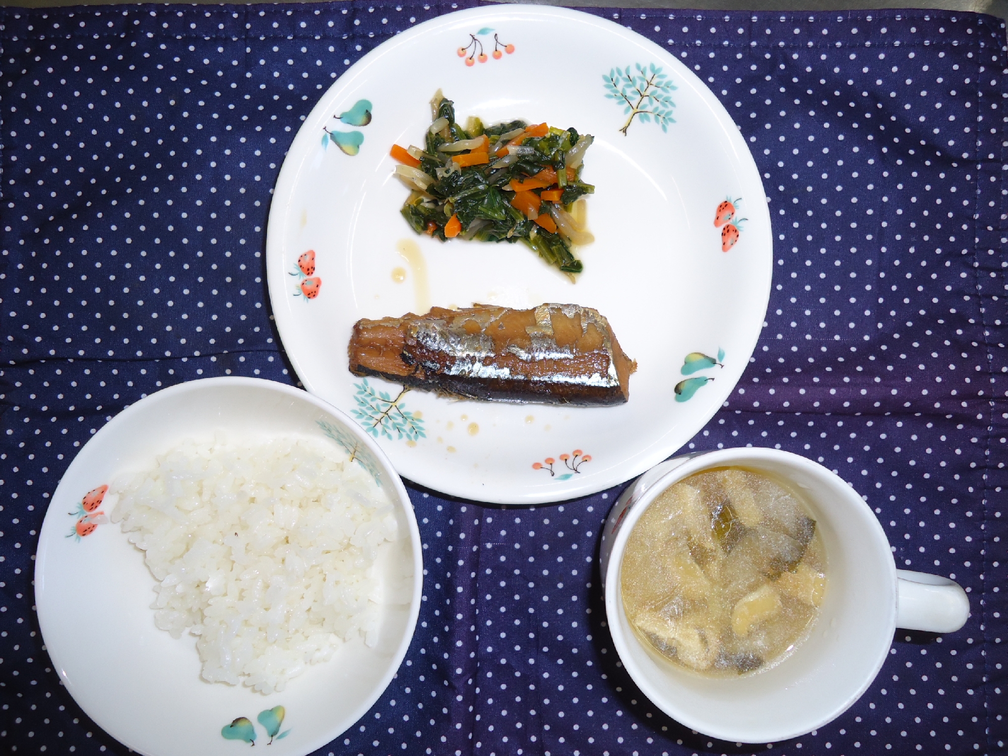 🌷１１月２日の給食とおやつ🌷
