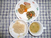 🌷２月７日給食とおやつ🌷
