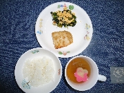 🌺３月１２日の給食とおやつ🌺