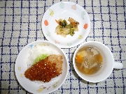 🌺３月１４日の給食とおやつ🌺
