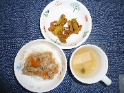 🌺３月２７日の給食とおやつ🌺