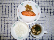 🌼５月８日給食とおやつ🌼