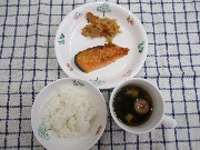 🐌６月２５日の給食とおやつ🍃